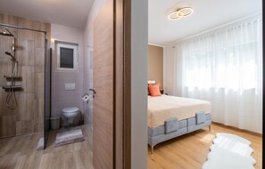 Shower, hair dryer - Stunning home in Labin (Labin)