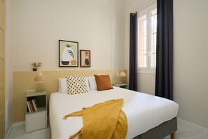 2 bedrooms, iron/ironing board