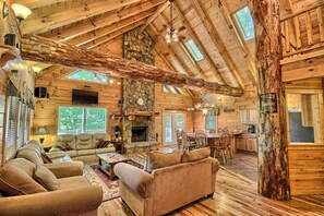 TV, fireplace, DVD player