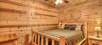 Rocky View Lodge - Private Lodge in Hocking Hills