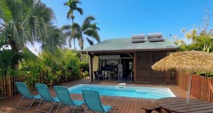 🌟 Ocean & Pool View: Your Charming Bungalow