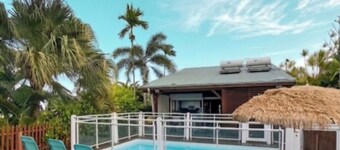  Charming Sea View Bungalow : Private Pool & Garden