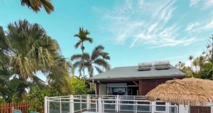  Charming Sea View Bungalow : Private Pool & Garden