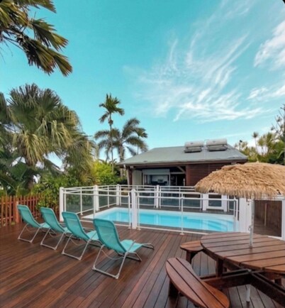  Charming Sea View Bungalow : Private Pool & Garden