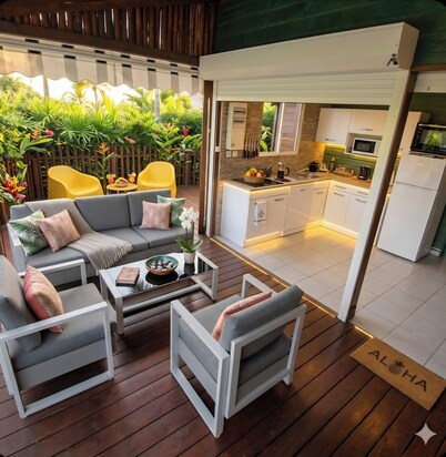  Charming Sea View Bungalow : Private Pool & Garden