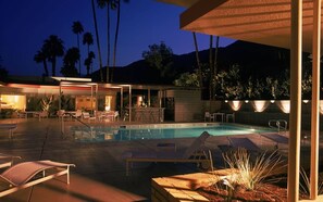 Exterior - Orbit In - 21 and Over - A Town & Desert Boutique Hotel (Palm Springs)