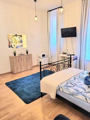 1 makuuhuone, silitysrauta/-lauta, ilmainen Wi-Fi, vuodevaatteet