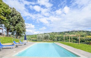Pool - Gorgeous home in Giove (Giove)