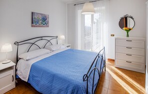 5 chambres, lit parapluie, Wi-Fi gratuit, draps fournis
