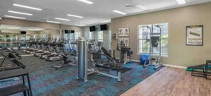 Fitness facility - Luxury 2-Bedroom 15mins from San Francisco (Oakland)
