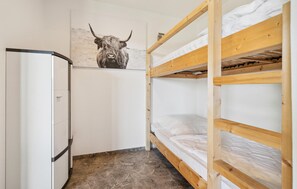 2 Schlafzimmer, Reisekinderbett, kostenloses WLAN
