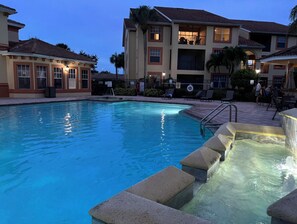 Udendørs pool, opvarmet pool