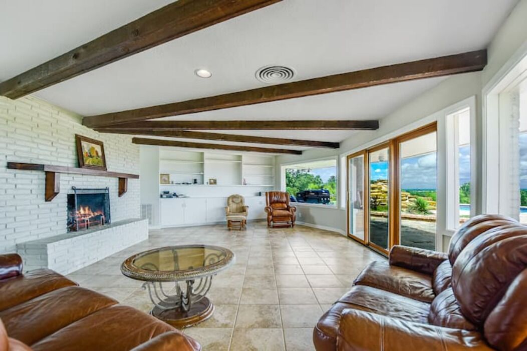 40-acre Private Ranch  Pool  2 Homes Near Austin. - Cedar Creek, TX