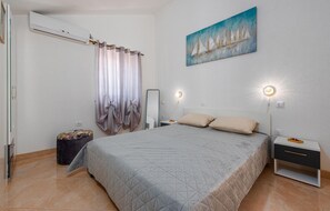 2 bedrooms, free WiFi, bed sheets - 2 bedroom amazing apartment in Kosljun (Kosljun)