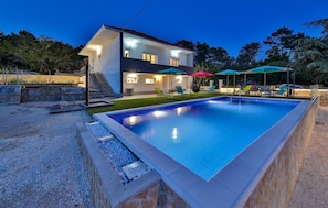 Pool - Amazing home in Prgomet with WiFi (Prgomet)