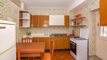 Frigorifero, piano cottura