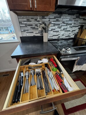 Fridge, microwave, oven, stovetop - Convenient Anchorage Loft near Downtown, Restaurants, Airport, and Trails (Anchorage)