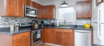 Convenient Anchorage Loft near Downtown, Restaurants, Airport, and Trails