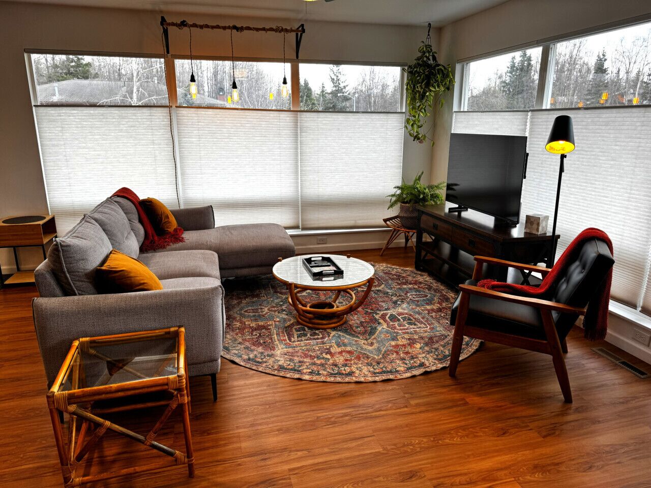 Convenient Anchorage Loft Near Downtown, Restaurants, Airport, And Trails - Anchorage, AK
