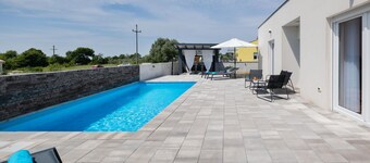 Beautiful home in Majmajola