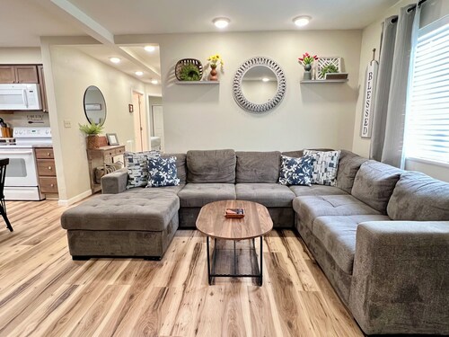 Lower Grape, Midtown Home 3bed&1bath