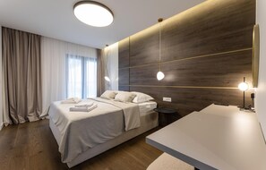 5 bedrooms, iron/ironing board, travel cot, free WiFi