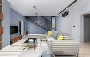 Smart TV - Luxurious home in Vodnjan (Vodnjan)