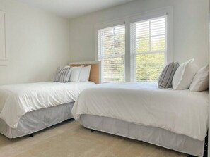 6 bedrooms, travel cot, free WiFi