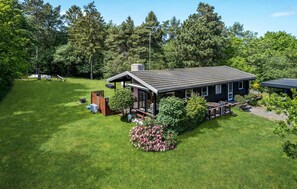 Exterior - Nice home in Fårevejle with WiFi (Fårevejle)