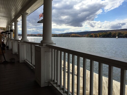 Lake view home with amazing views