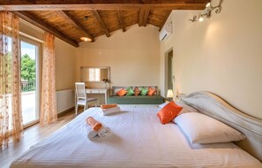3 chambres, Wi-Fi gratuit, draps fournis