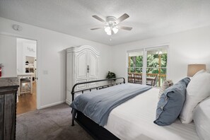 6 Schlafzimmer, Bügeleisen/Bügelbrett, Reisekinderbett, kostenloses WLAN