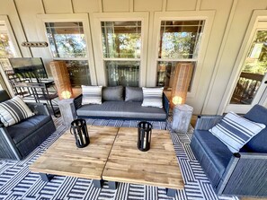 Smart TV, DVD player, books