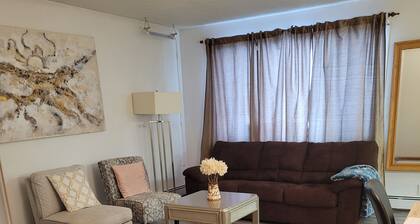 Hidden Gem Midtown Suite With Self Check-in