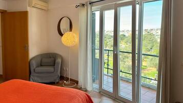 1 bedroom, iron/ironing board, travel crib, free WiFi