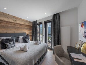 4 bedrooms, free WiFi, bed sheets