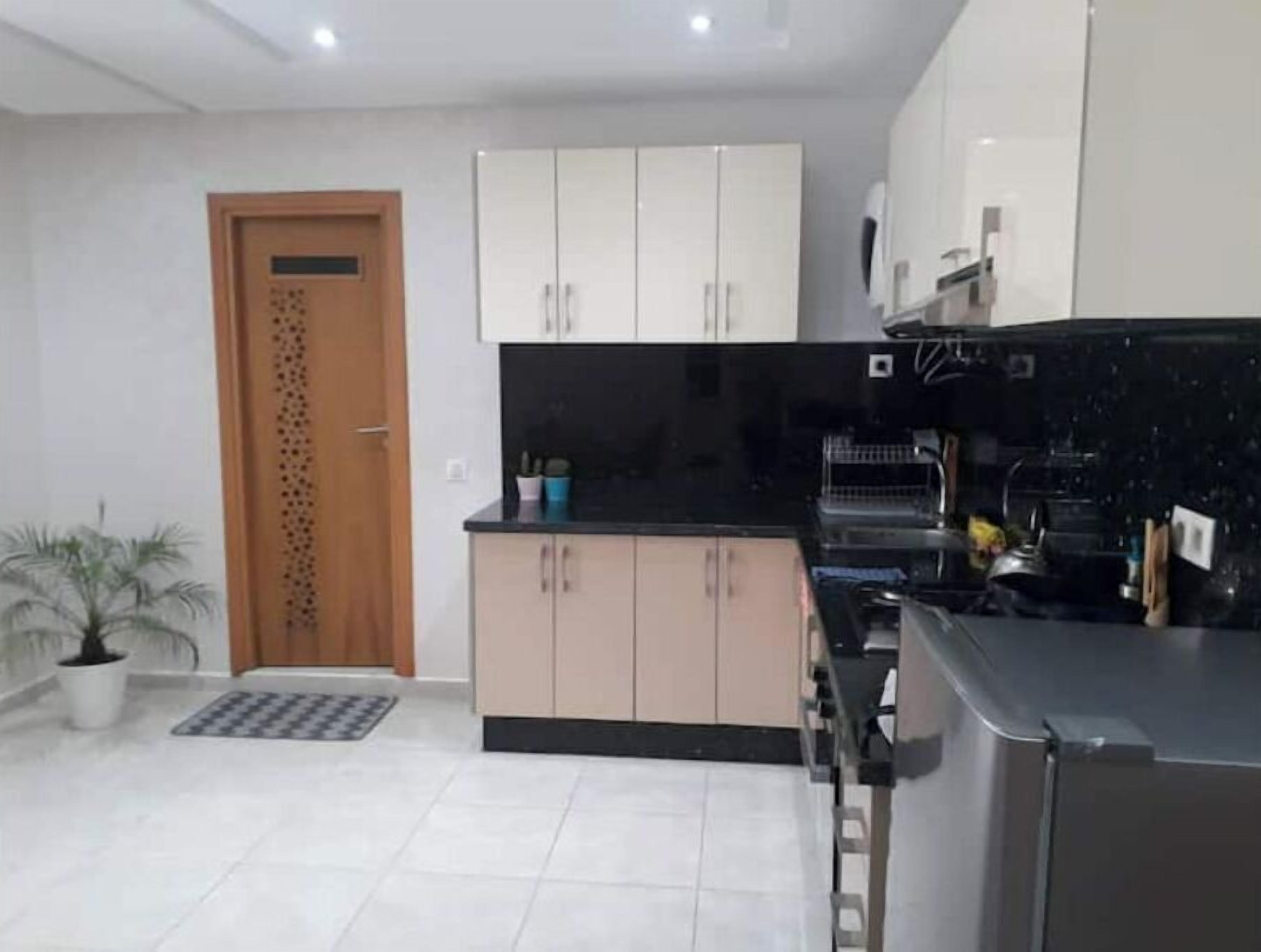 冰箱、烤箱、炉灶、厨具/餐具