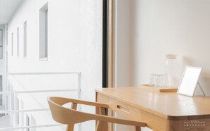 Blackout curtains, free WiFi, bed sheets - forest 3030 hostel (Yuli)
