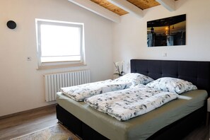 1 bedroom, iron/ironing board, travel crib, free WiFi - Guest house Leonidas (Stromberg)