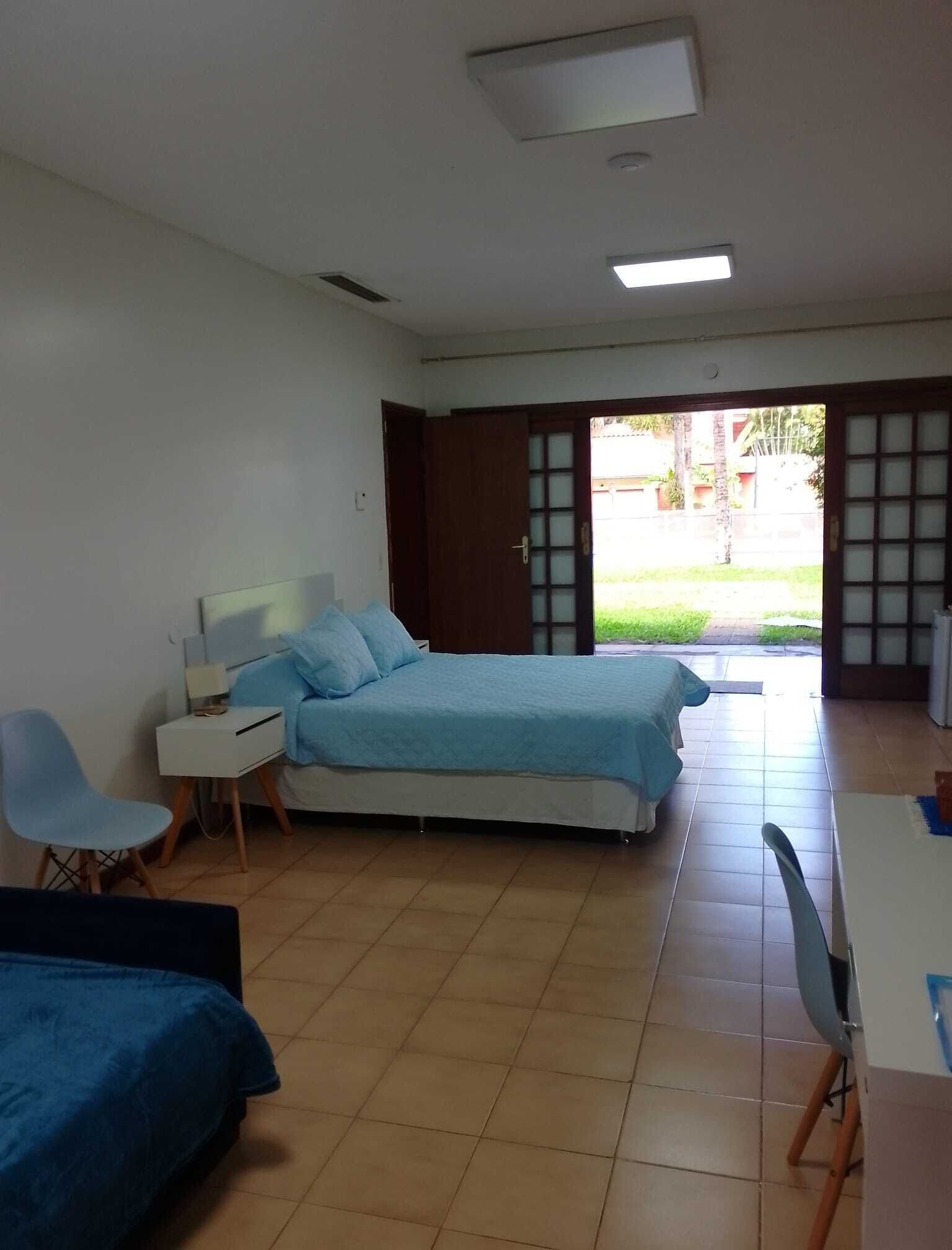 9 chambres, bureau, Wi-Fi gratuit, draps fournis