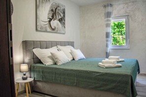 2 bedrooms, Internet