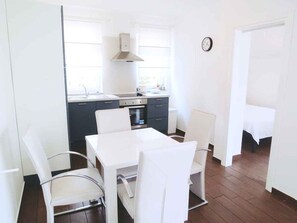 Dining - Holiday apartment with sea view (Malinska)