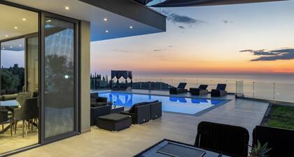 Luxury Villas Agios Nikitas