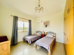 3 chambres, fer et planche Ă repasser, lit parapluie, Wi-Fi gratuit
