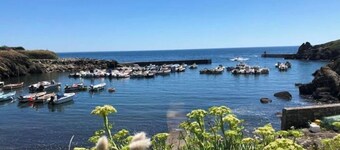 Audierne/Plouhinec: 1 km from the sea, in a private setting.