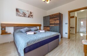 3 sovrum, resesäng, gratis wi-fi och sängkläder
