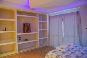 1 bedroom, WiFi, bed sheets - Nice view (El Calafate)