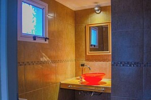 Bathtub
