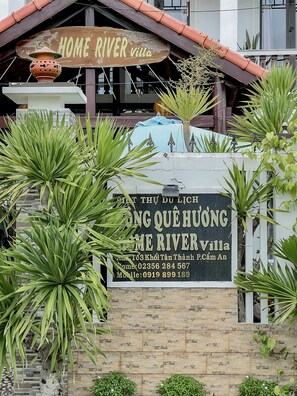 Exterior - Hoi An Family Room with Swimming Pool (Da Nang)