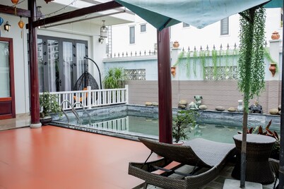 Hoi An Family Room with Swimming Pool